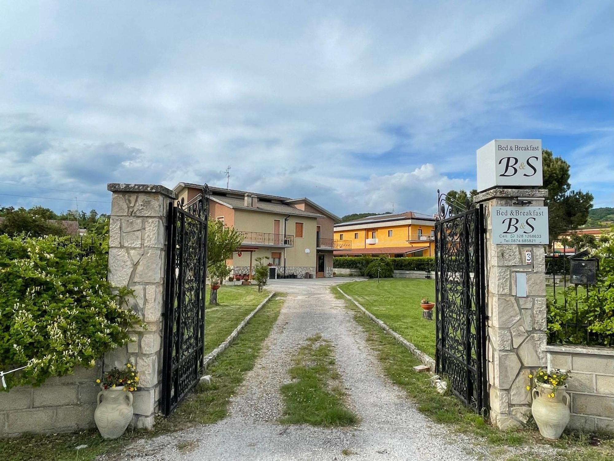 B&S Bed & Breakfast Vinchiaturo ภายนอก รูปภาพ
